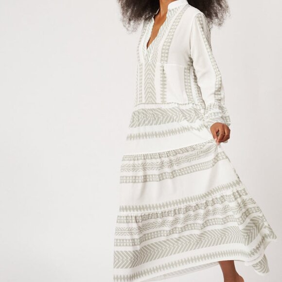 Silk and Salt Summer of Love Maxi Dress Green - SM - Picture 1 of 4
